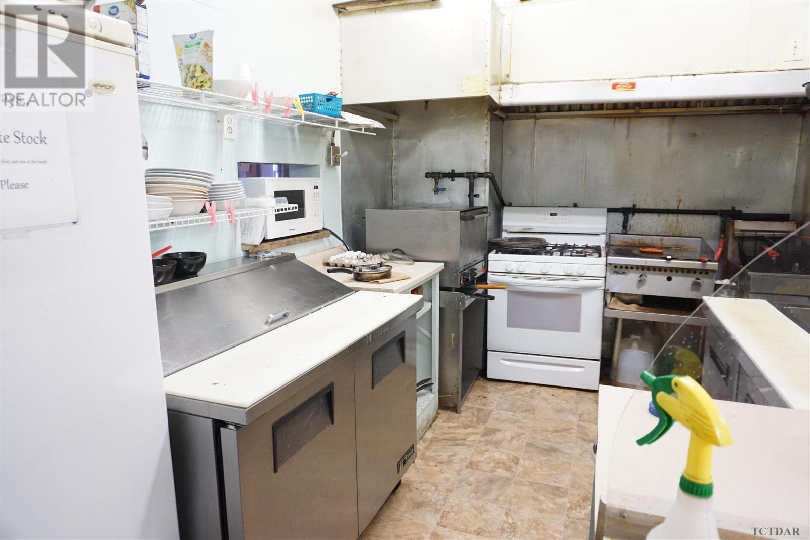 For sale 39 THIRD ST, ENGLEHART, Ontario P0J1H0 TM240498 REALTOR.ca