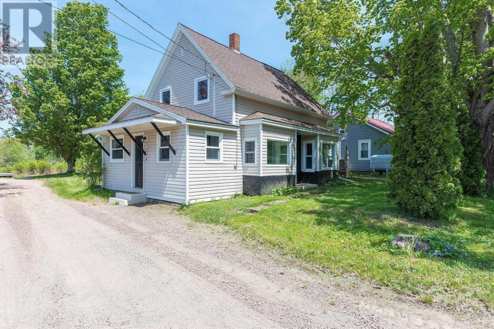 For sale 11651169 Meadowvale Road, East Tremont, Nova Scotia B0P1R0