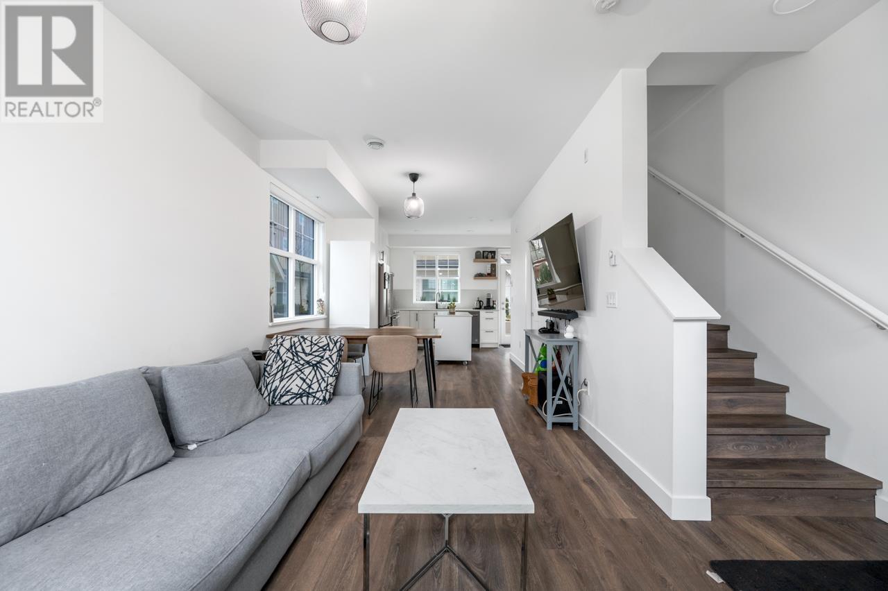 For sale 108 707 ROBINSON STREET, Coquitlam, British Columbia V3J4E9