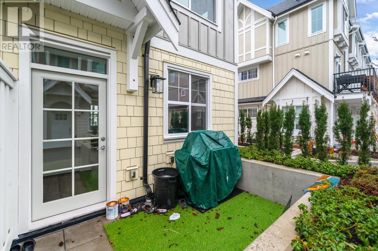 For sale 108 707 ROBINSON STREET, Coquitlam, British Columbia V3J4E9