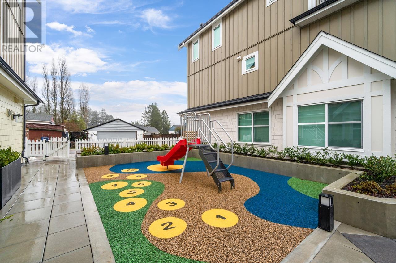 For sale 108 707 ROBINSON STREET, Coquitlam, British Columbia V3J4E9