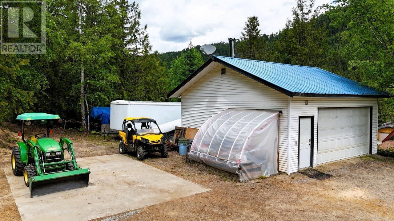 For sale 214333 BARRIERE LAKE FS ROAD E, Barriere, British Columbia