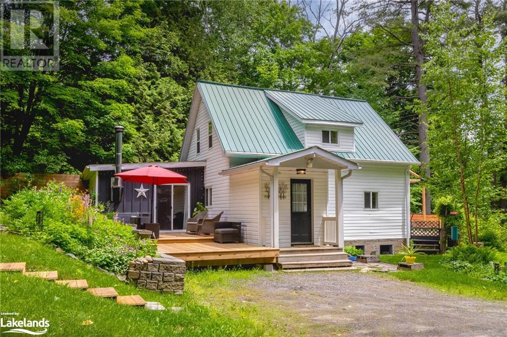 For sale 643 NORTH MARY LAKE Road, Huntsville, Ontario P1H1R9