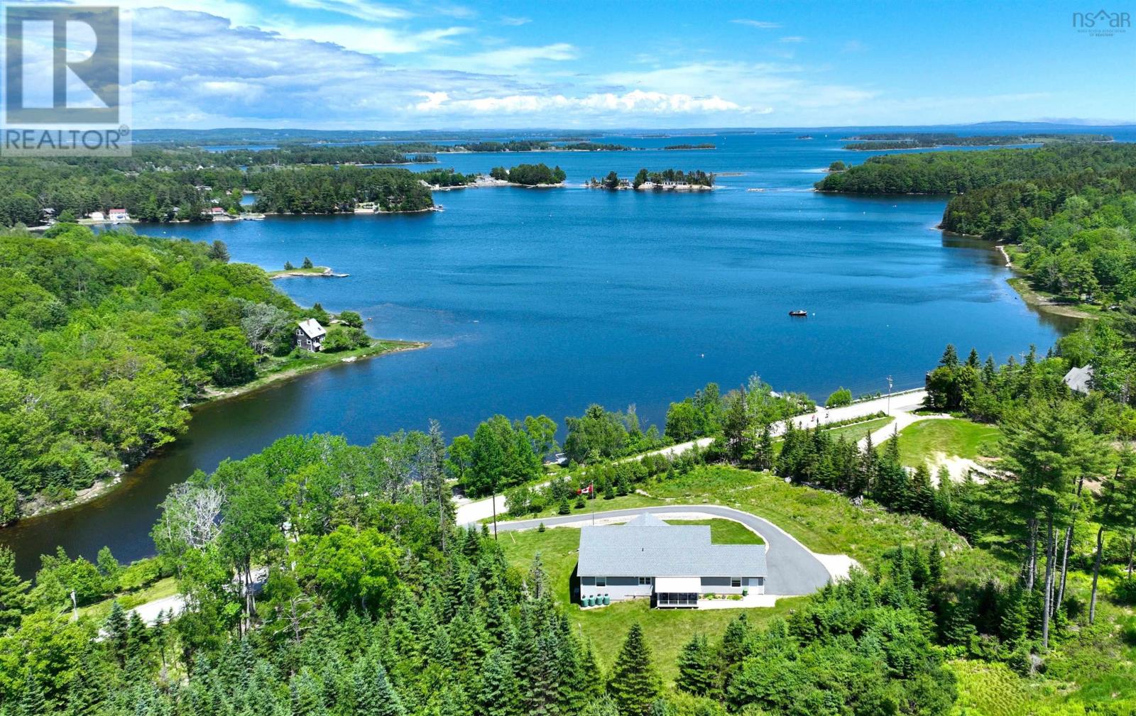 For sale 380 Oakland Road, Indian Point, Nova Scotia B0J2E0