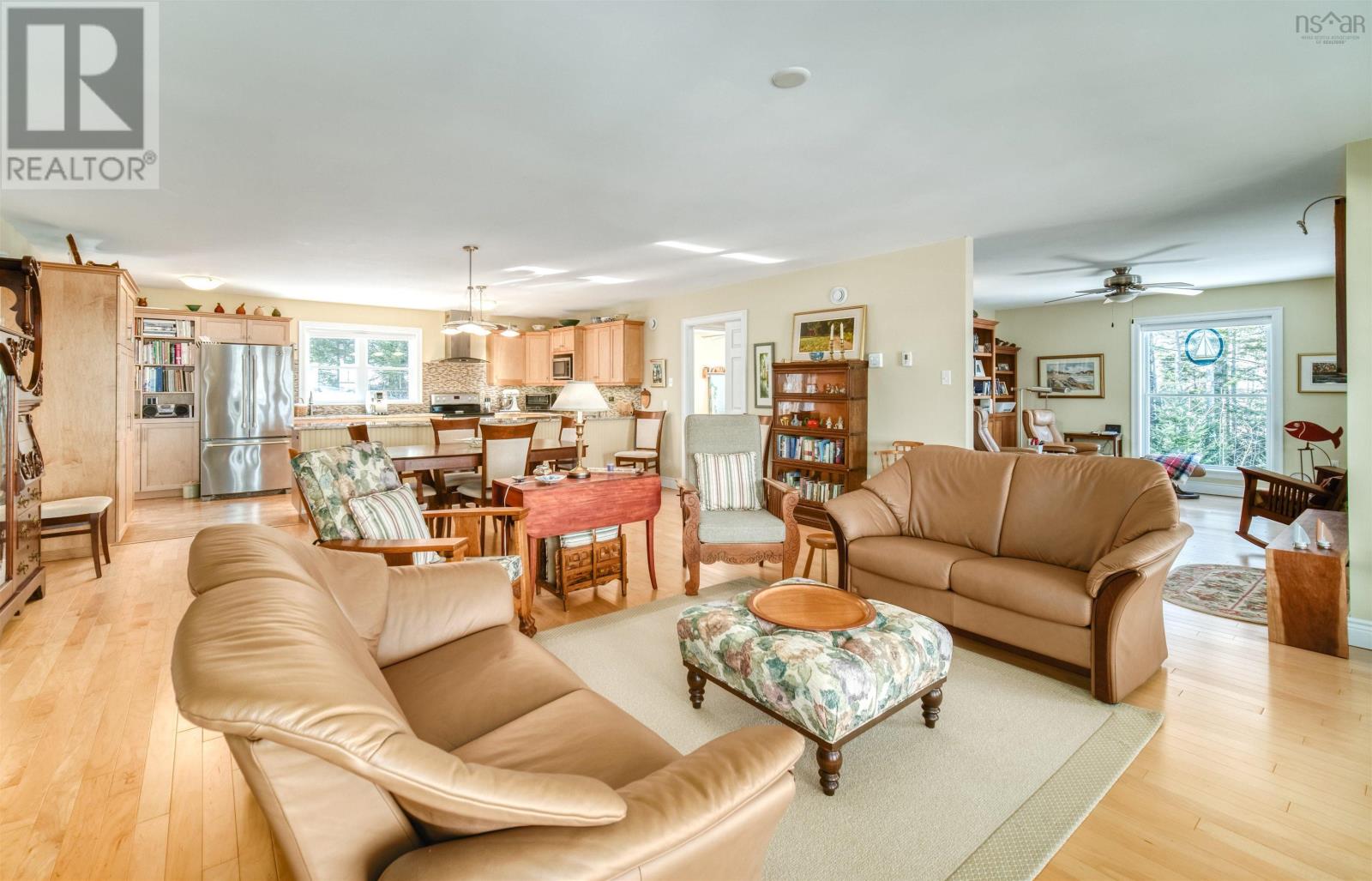 For sale 380 Oakland Road, Indian Point, Nova Scotia B0J2E0