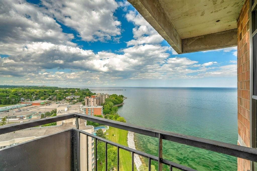 For sale 5250 Lakeshore Road, Unit 2006, Burlington, Ontario L7L5L2