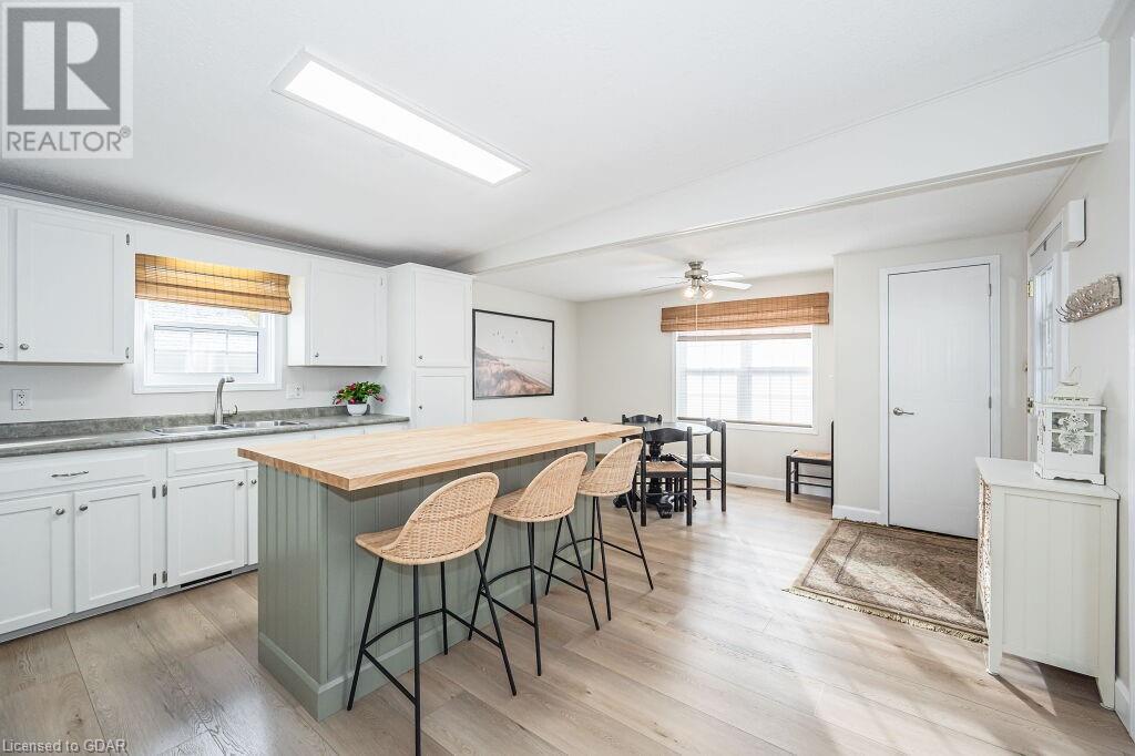 For sale 17 GOLDEN POND Road, Aberfoyle, Ontario N0B2C0 40607154