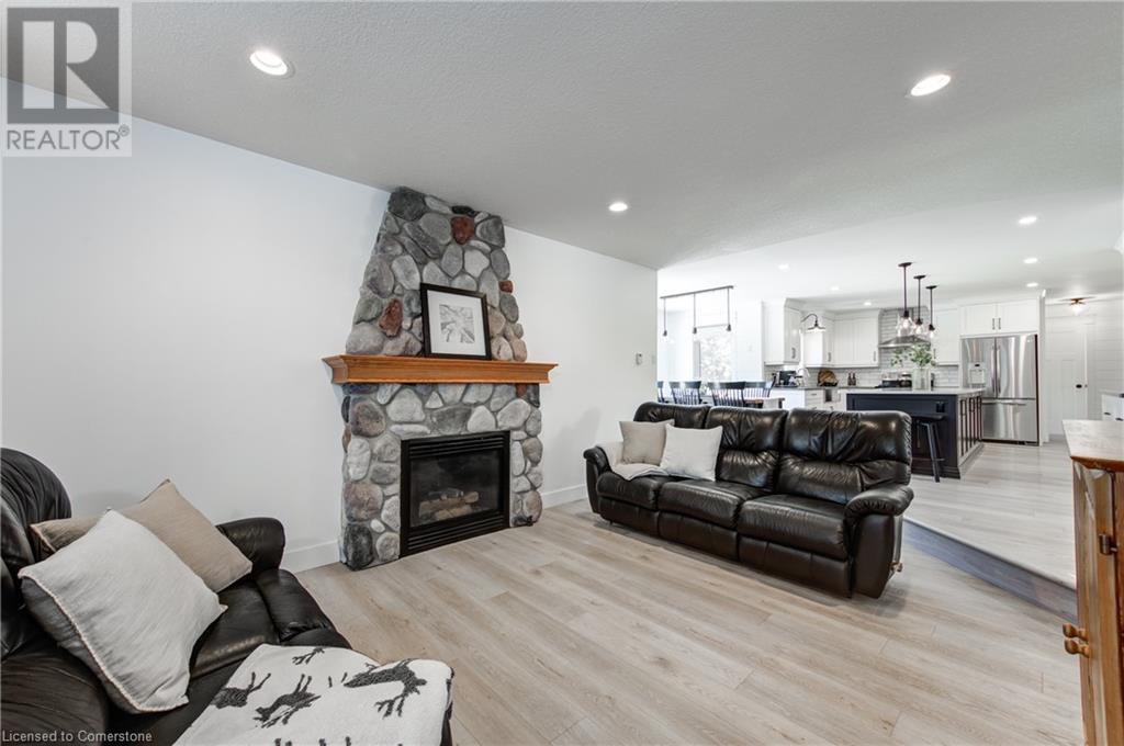 For sale 215 NORTHWOOD Drive, Innerkip, Ontario N0J1M0 40605381