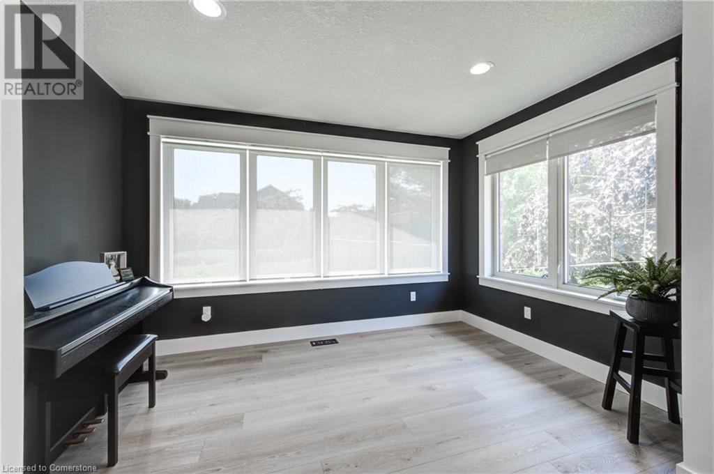 For sale 215 NORTHWOOD Drive, Innerkip, Ontario N0J1M0 40605381