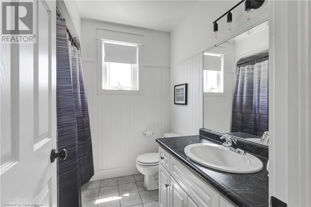 For sale 215 NORTHWOOD Drive, Innerkip, Ontario N0J1M0 40605381