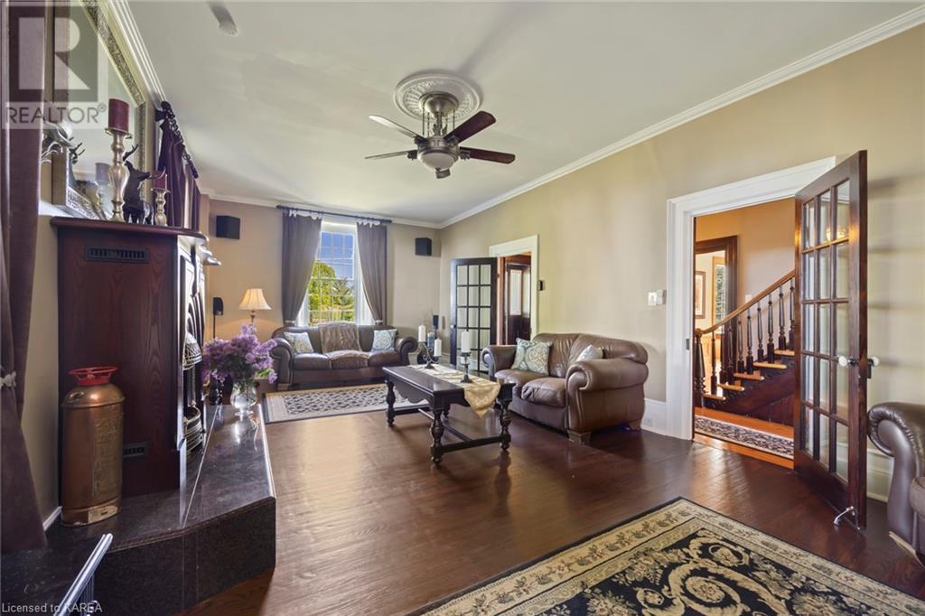 For sale 221 HIGHWAY 15, Seeleys Bay, Ontario K0H2N0 40607153