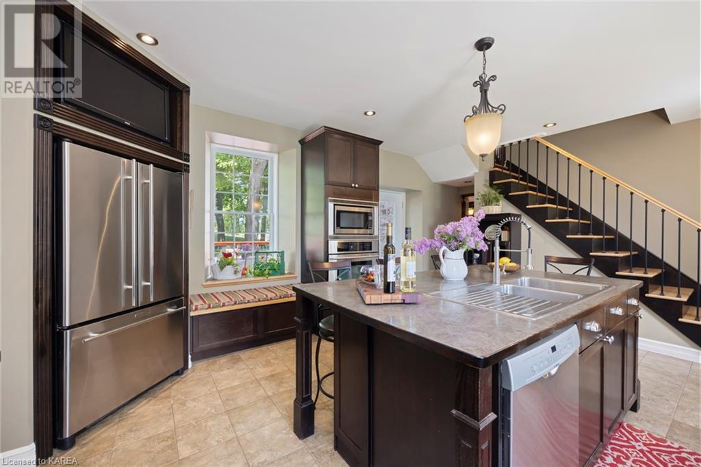 For sale 221 HIGHWAY 15, Seeleys Bay, Ontario K0H2N0 40607153