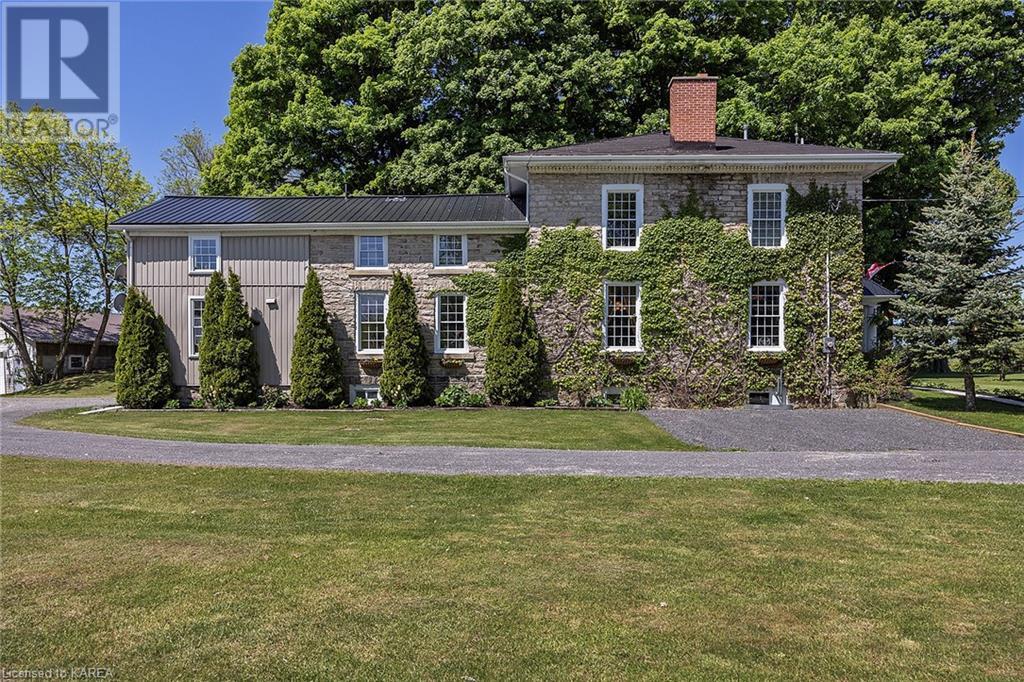 For sale 221 HIGHWAY 15, Seeleys Bay, Ontario K0H2N0 40607153