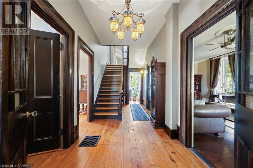 For sale 221 HIGHWAY 15, Seeleys Bay, Ontario K0H2N0 40607153