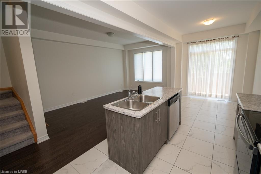 For sale 166 DEERPATH Drive Unit 1, Guelph, Ontario N1K0E2 40606510