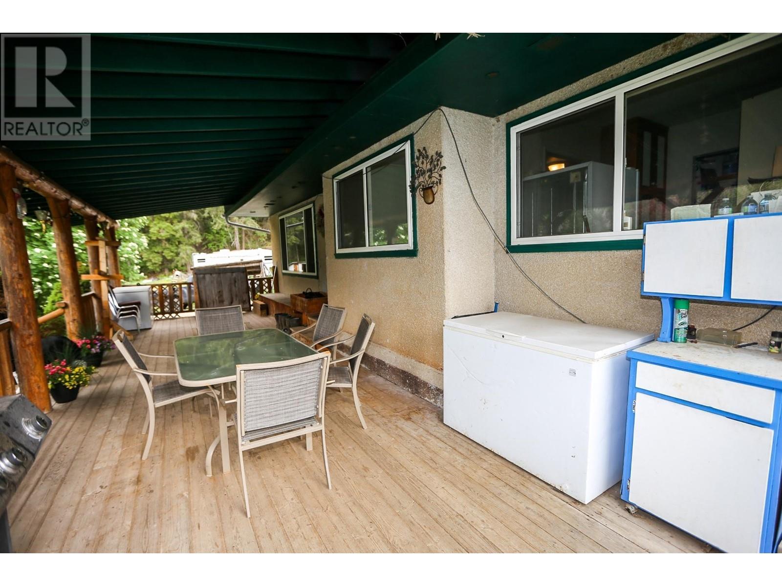 For sale 1468 AGATE BAY RD, Barriere, British Columbia V0E2E0 179276