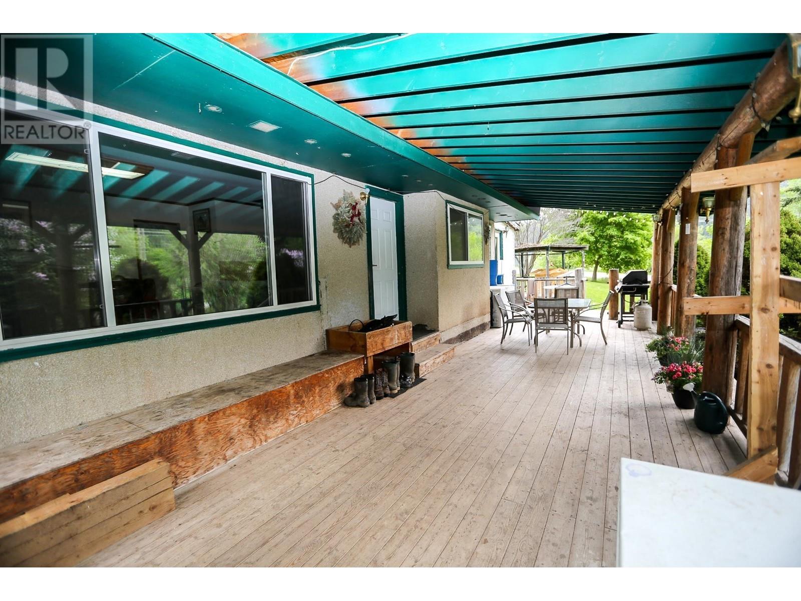 For sale 1468 AGATE BAY RD, Barriere, British Columbia V0E2E0 179276