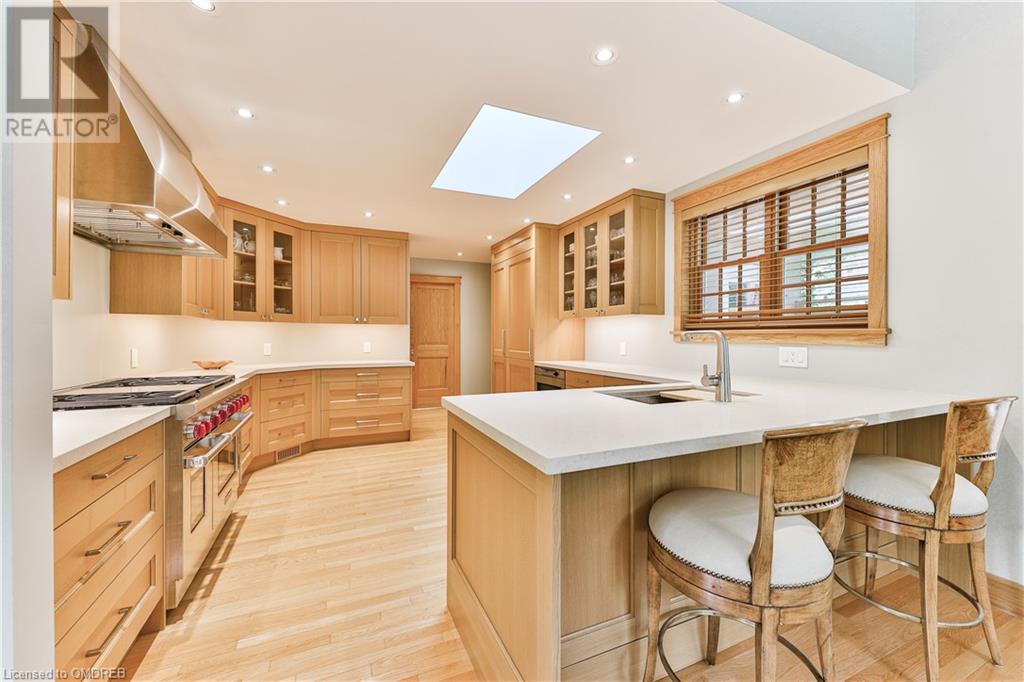 For sale 69 ALLAN Street, Oakville, Ontario L6J3M7 40605991 REALTOR.ca