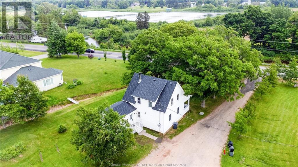 For sale 129 Old Post Road, Petitcodiac, New Brunswick E4Z4N1