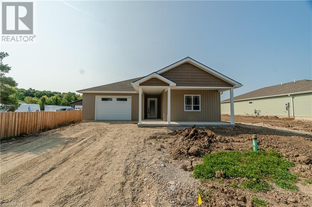 For sale 141 VICTORIA Avenue E, Crediton, Ontario N0M1M0 40603733 REALTOR.ca