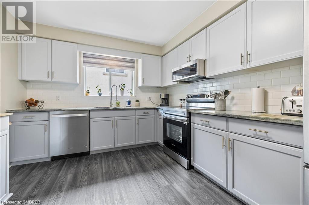 For sale 1387 STATION Street, Fonthill, Ontario L3B5N5 40607207