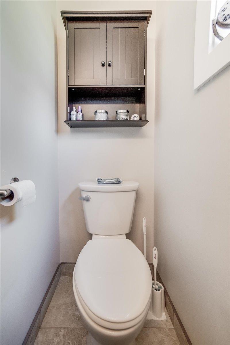 For sale 6010 HARROPPROCTER ROAD, Harrop, British Columbia V1L6P7