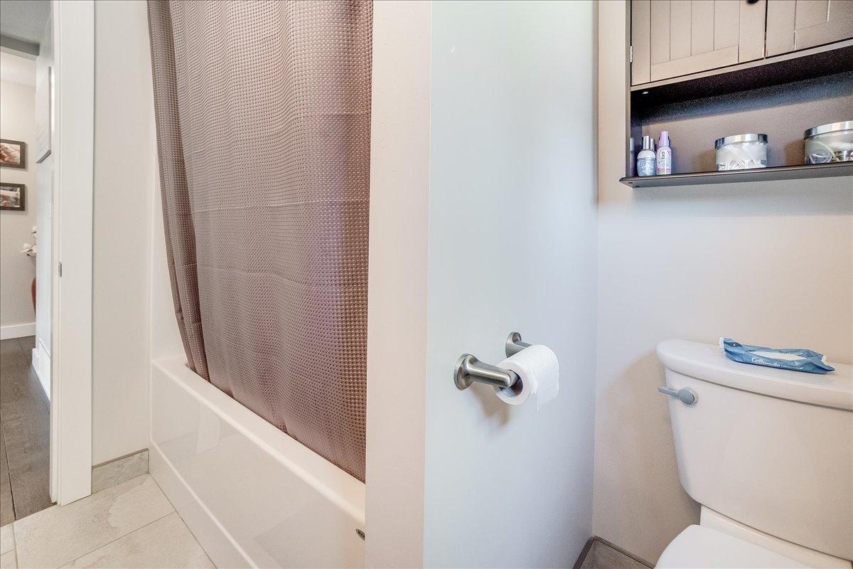 For sale 6010 HARROPPROCTER ROAD, Harrop, British Columbia V1L6P7