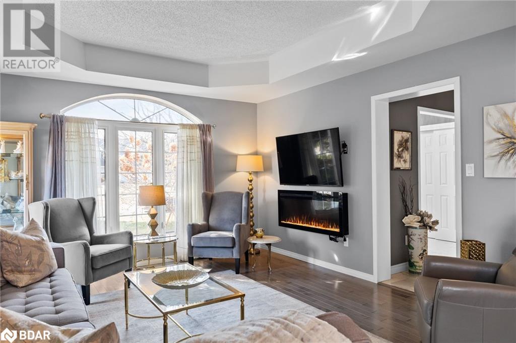 For sale 8670 CRAYTON COURT, Gowanstown, Ontario N0G1Y0 40549504