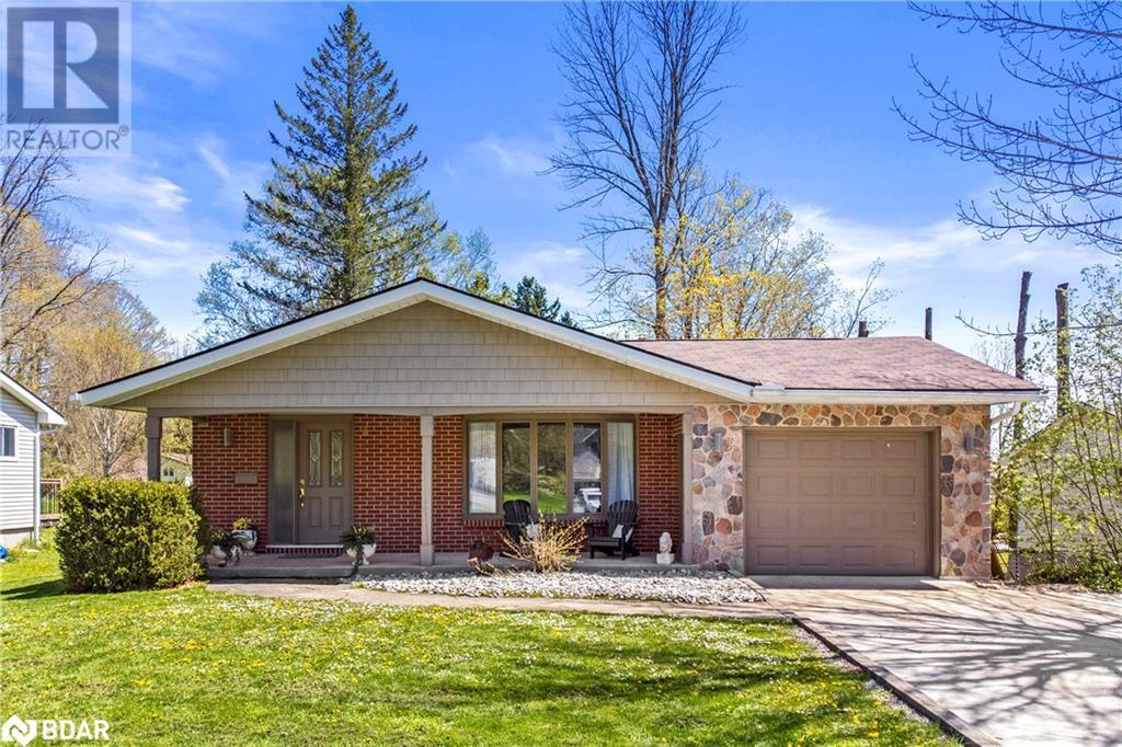 For sale 709 MCNAUGHTON Street, Wiarton, Ontario N0H2T0 40591694