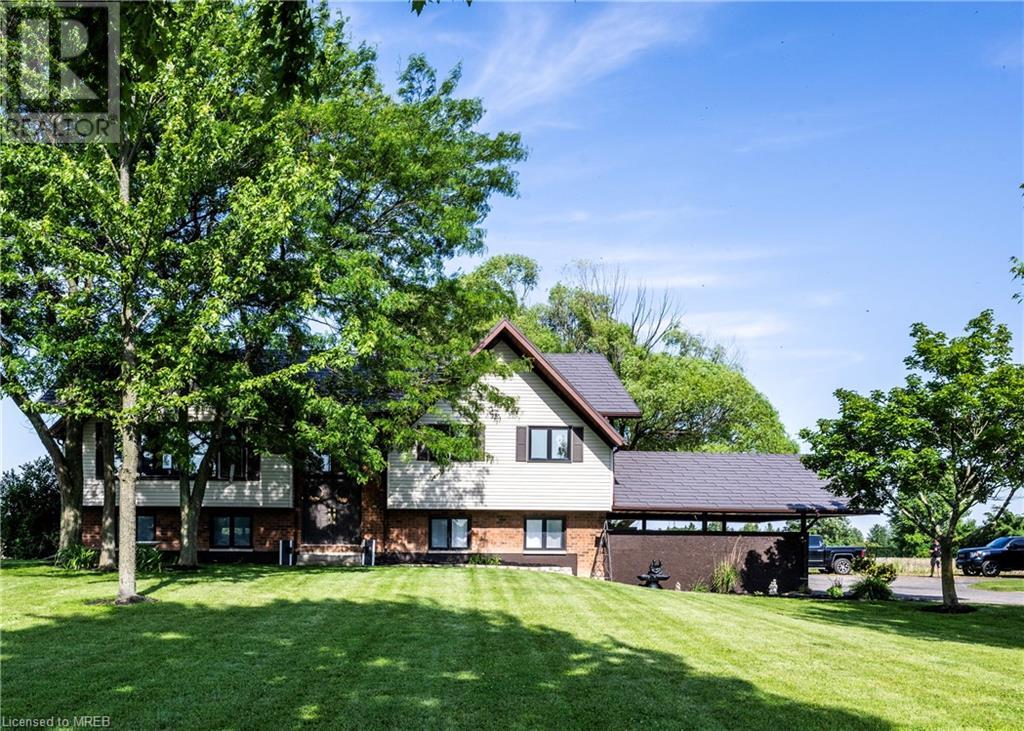 For sale 4106 BRIGDEN Road, Petrolia, Ontario N0N1R0 40607821