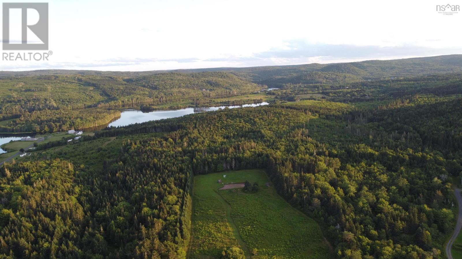 For sale 9399 Highway 16 Highway, Cooks Cove, Nova Scotia B0H1N0