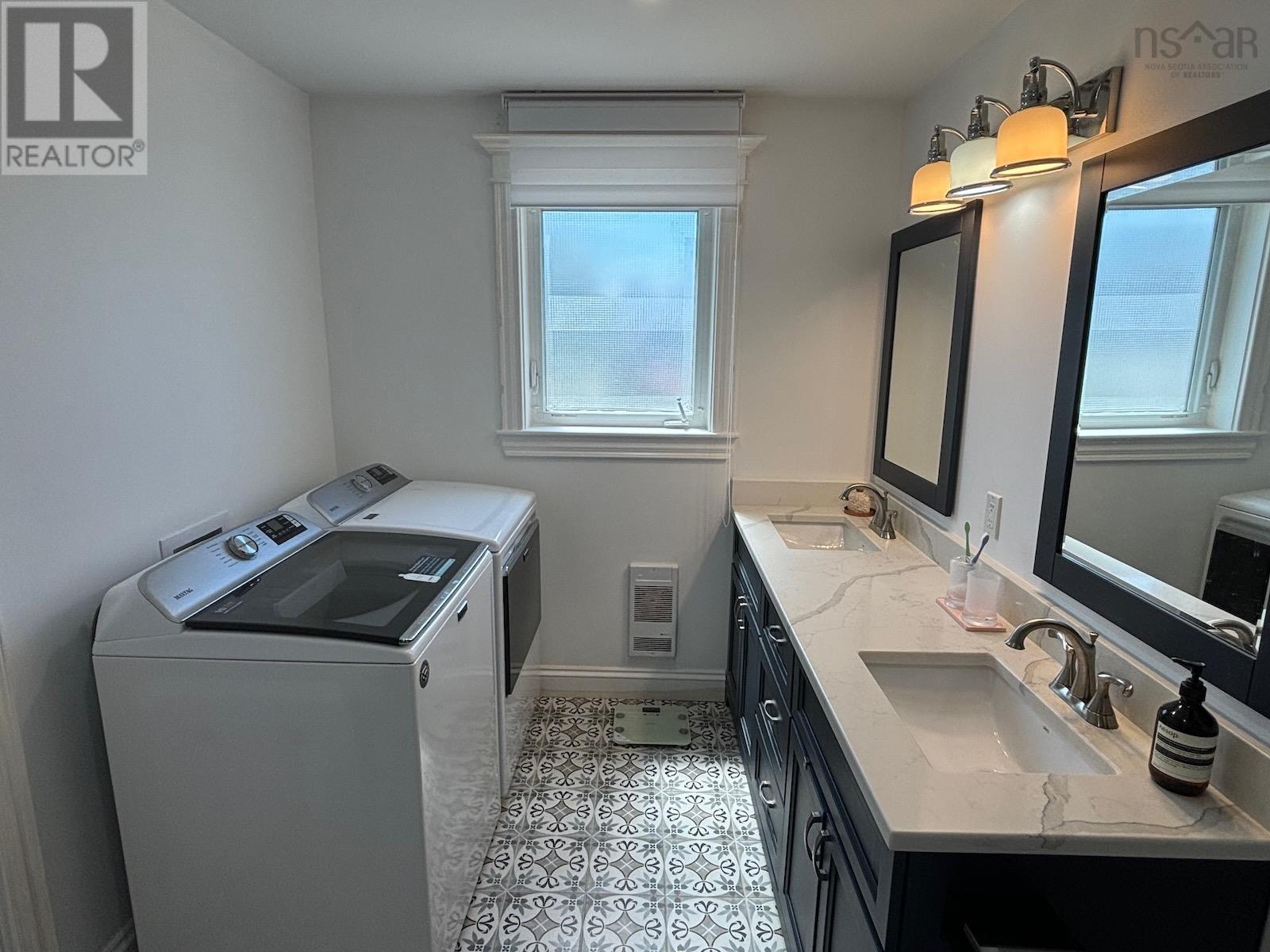 For sale 8149 1 Highway, Meteghan Centre, Nova Scotia B0W2J0