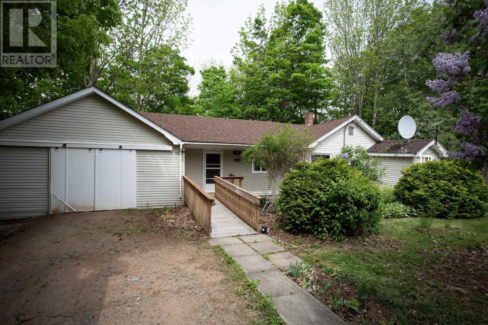 For sale 104 Nictaux Falls Road, Nictaux Falls, Nova Scotia B0S1P0