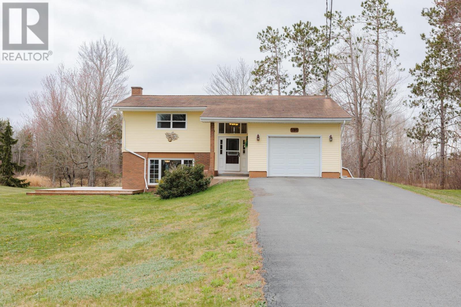 For sale 135 Cook Avenue, Wilmot, Nova Scotia B0P1W0 202409634