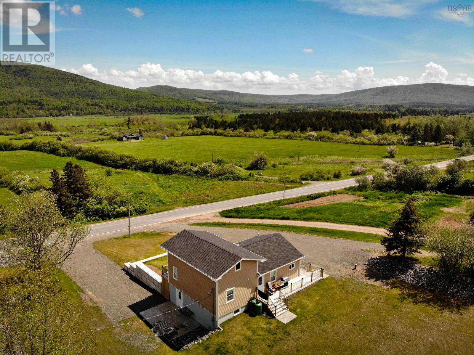 For sale 8243 Cabot Trail, Margaree Forks, Nova Scotia B0E2A0