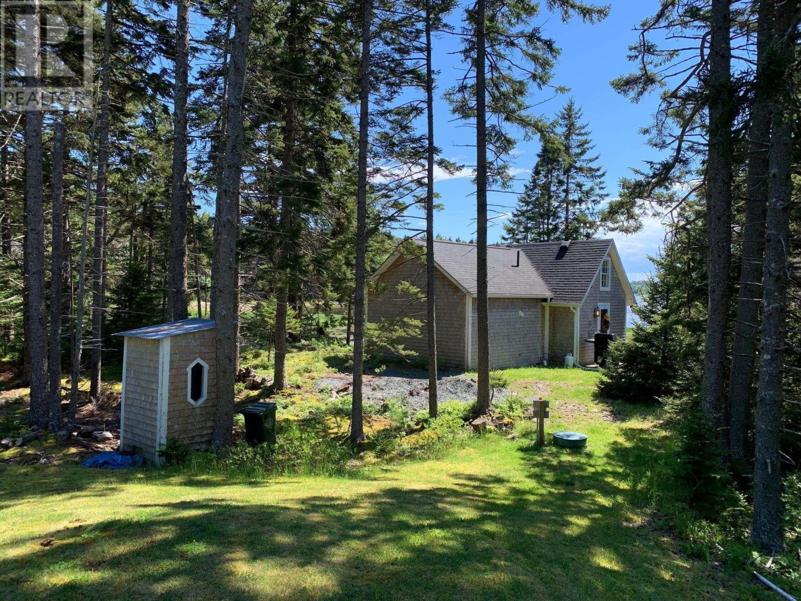 84 Corkums Island Road, Lunenburg, Corkums Island, Nova Scotia B0J2C0