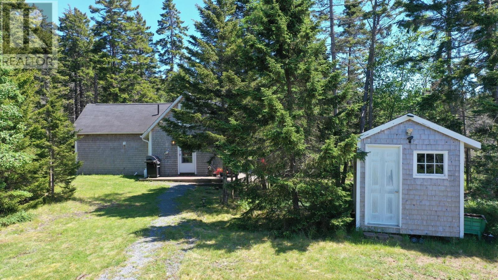 84 Corkums Island Road, Lunenburg, Corkums Island, Nova Scotia B0J2C0