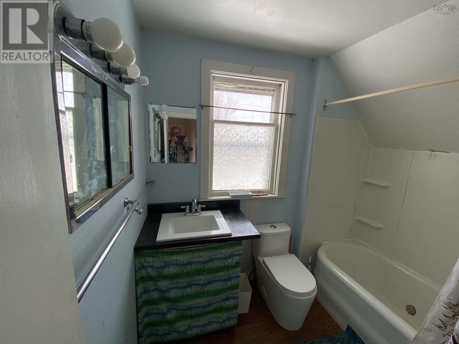 For sale 1596 Shinimicas Road, Northport, Nova Scotia B0L1E0