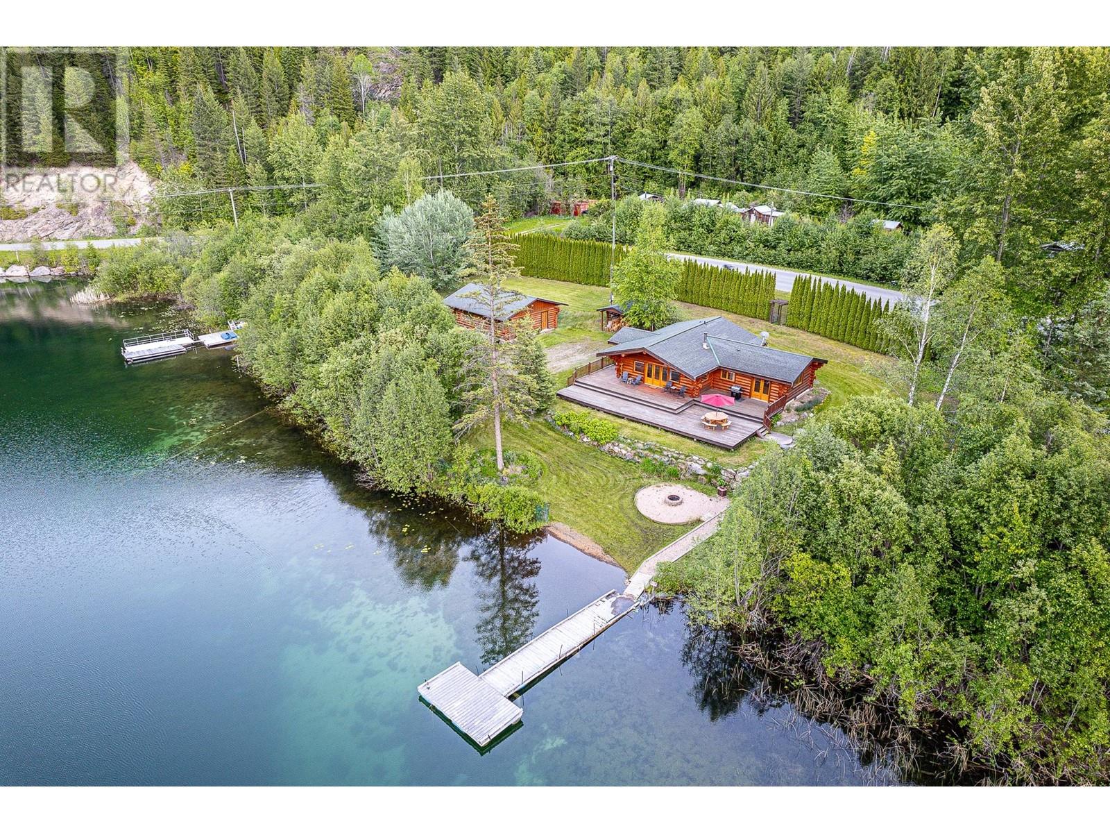 For sale 1860 AGATE BAY RD, Barriere, British Columbia V0E2E0 179389