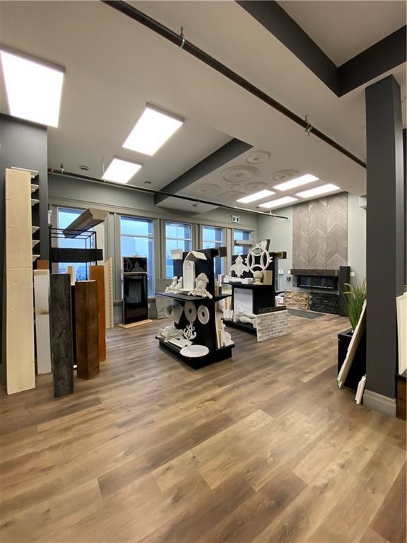 For sale 4256 CARROLL Ave & 5900 Thorold Stone Road, Niagara Falls