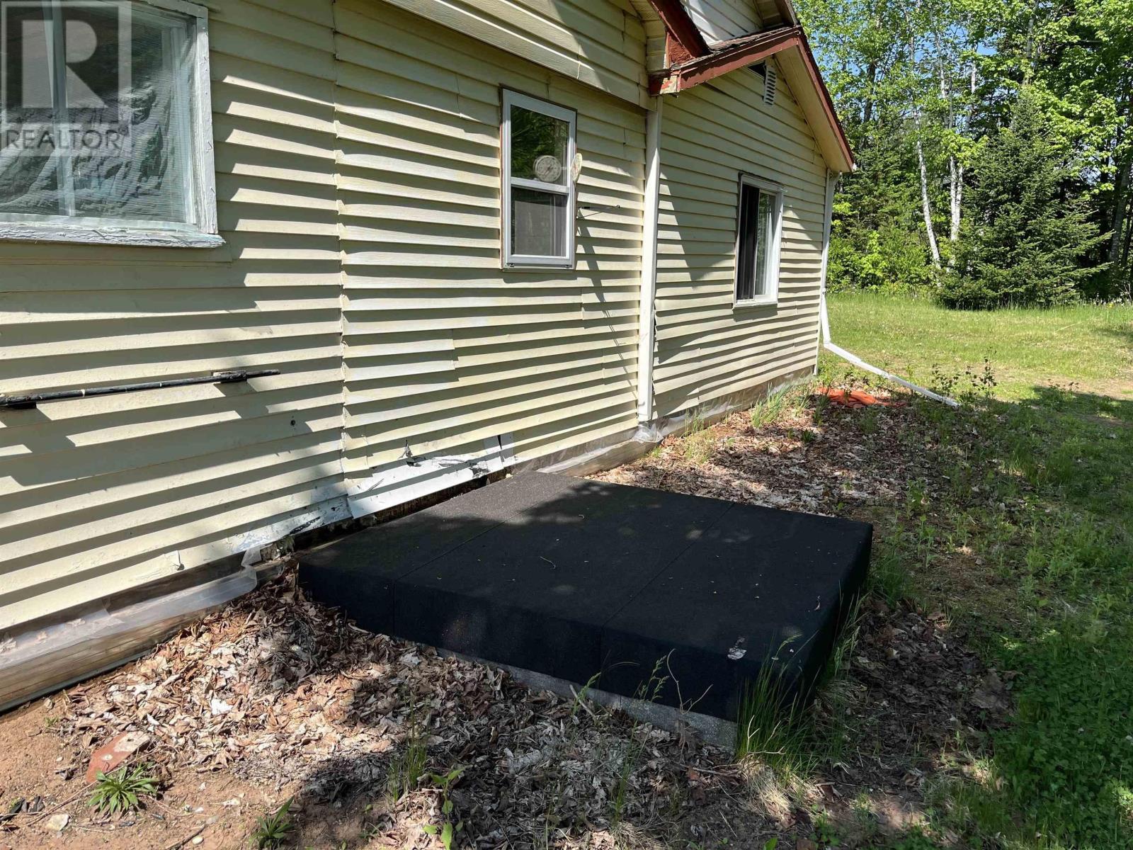 For sale 1192 Lakewood Road, Keddys Corner, Nova Scotia B4N1V6