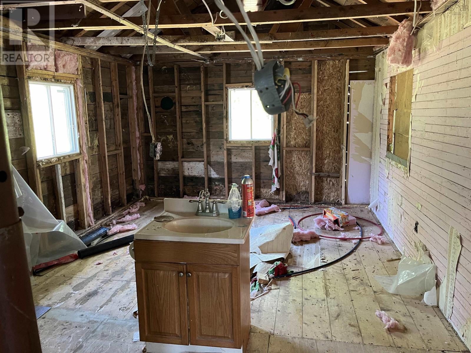 For sale 1192 Lakewood Road, Keddys Corner, Nova Scotia B4N1V6