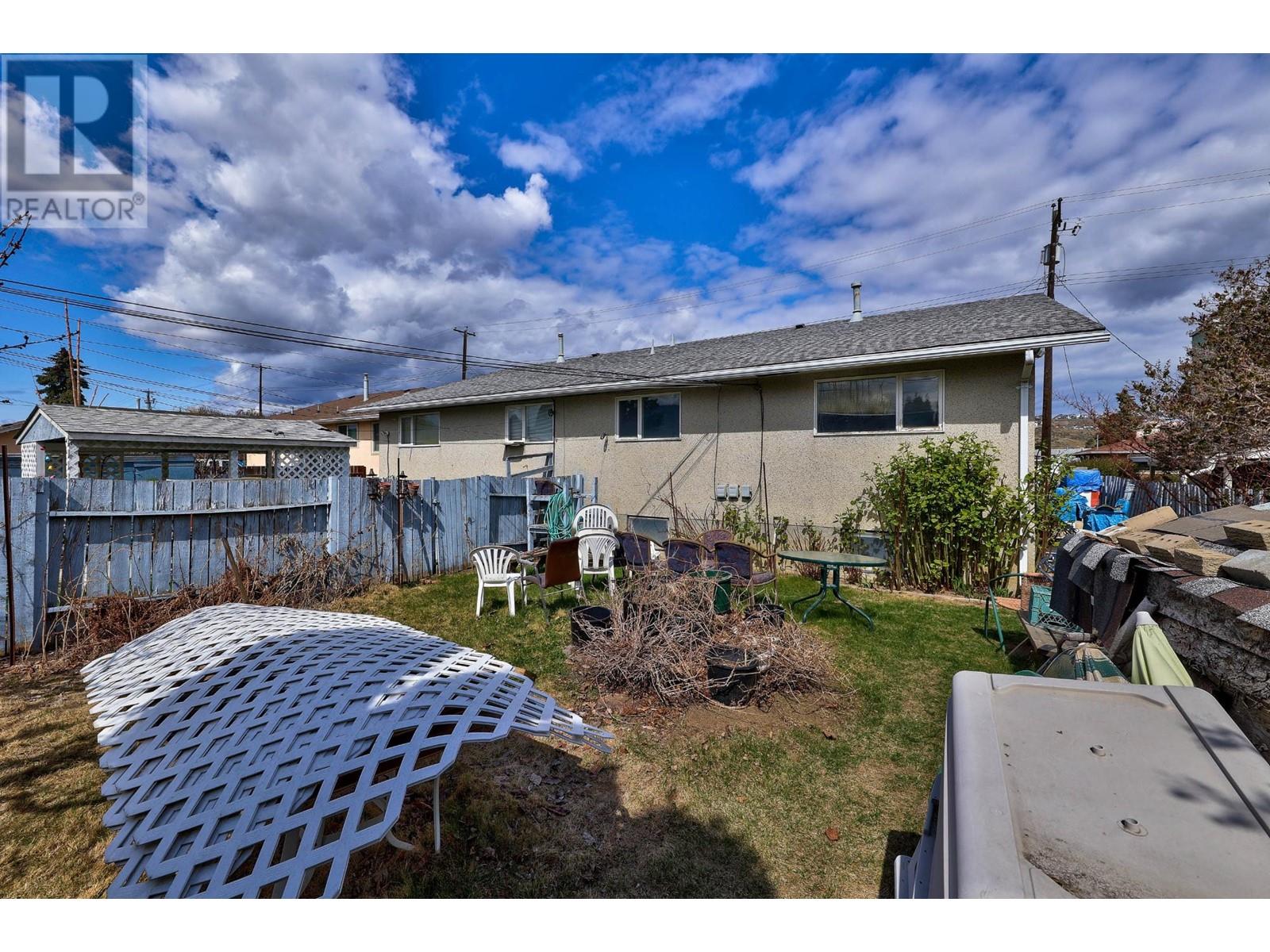 For sale 1057/1059 LETHBRIDGE AVE, Kamloops, British Columbia V2B1Y1