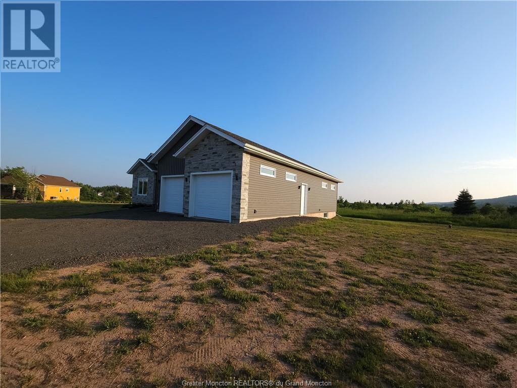 For sale 32 Briar Rose DR, Ammon, New Brunswick E1G0Y8 M160444