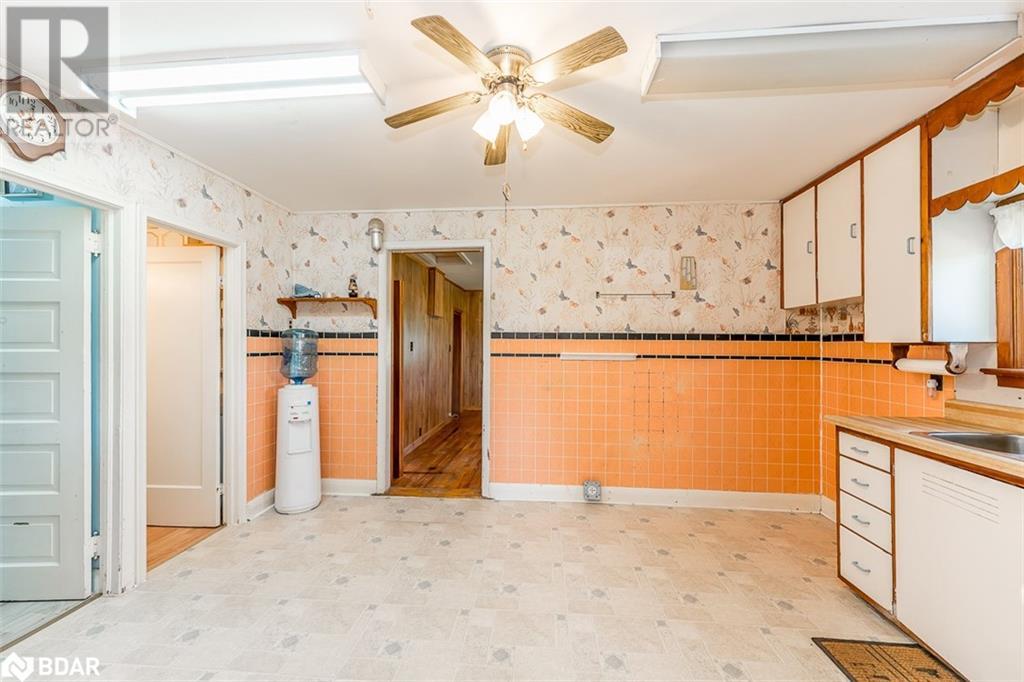 For sale 3828 JOHNSTON Road, Springwater, Ontario L9X1T9