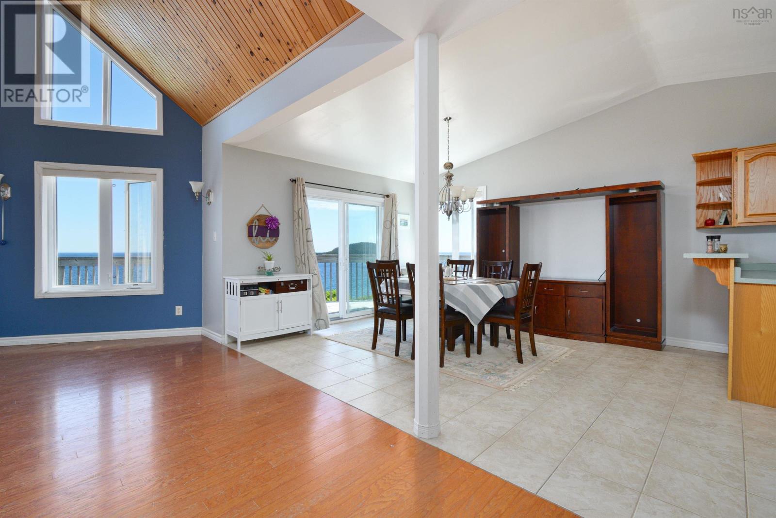 For sale 35849 Cabot Trail Road, Ingonish, Nova Scotia B0C1K0