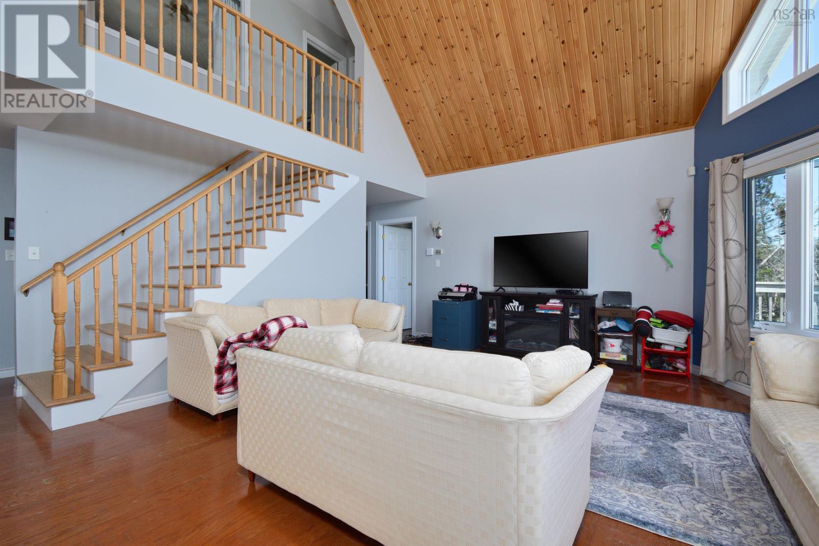 For sale 35849 Cabot Trail Road, Ingonish, Nova Scotia B0C1K0