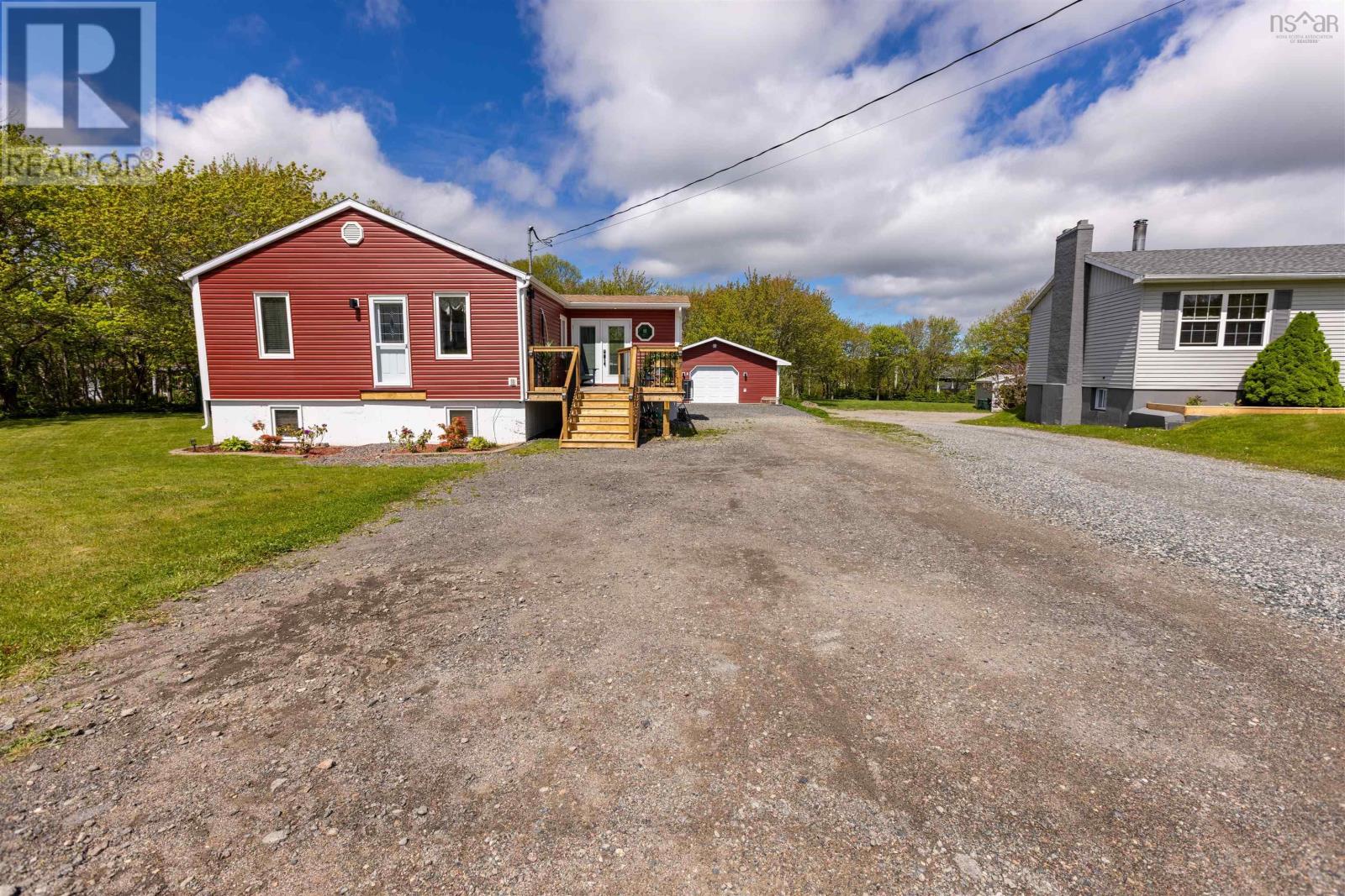 For sale 7 Kytes Hill Drive, Sydney, Nova Scotia B1M1A7 202413228