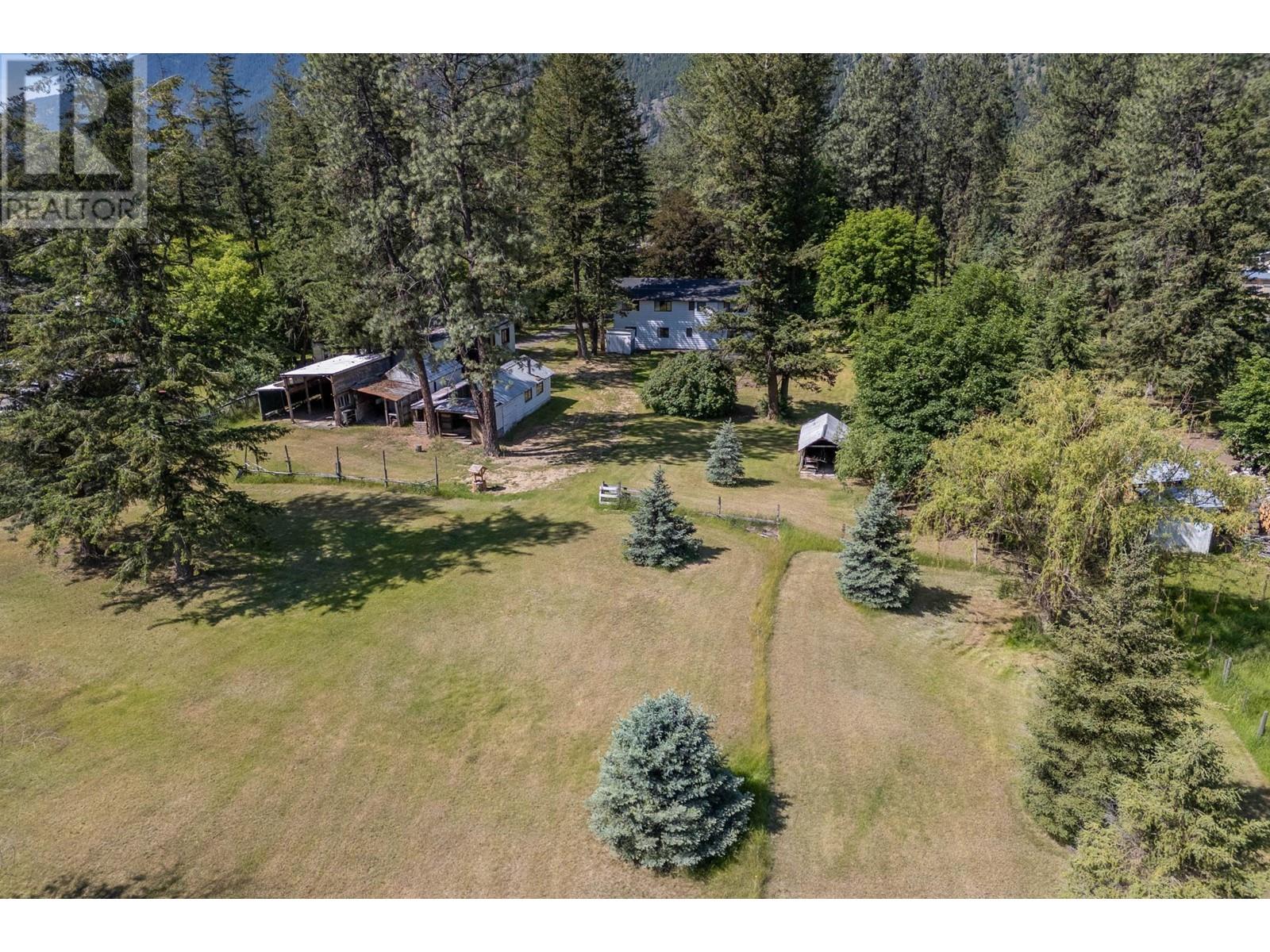 For sale 866 GLENACRE ROAD, McLure/Vinsula, British Columbia V0E1E0
