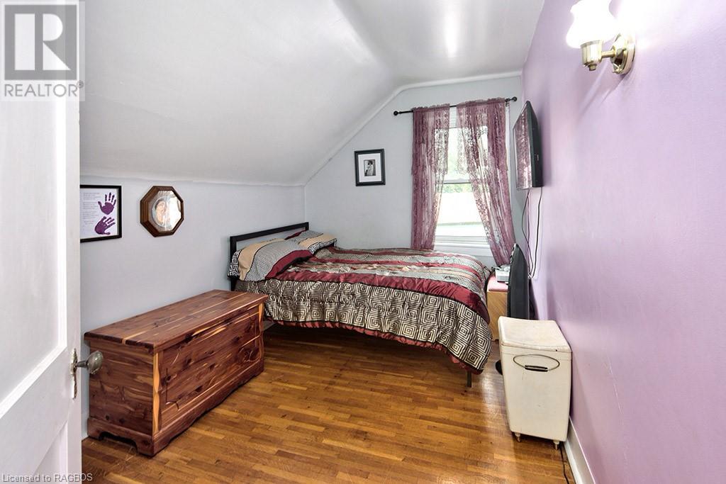 For sale 27 CENTRE Street, Markdale, Ontario N0C1H0 40607397